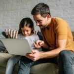 Guía de 10 consejos para educar a tus hijos en responsabilidad digital